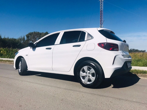 Imagen 4 de 8 de Chevrolet Onix