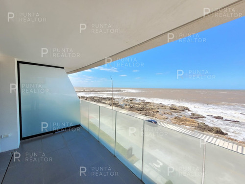 Apartamento En Venta, A Estrenar, Primera Fila Playa Brava - Punta Del Este