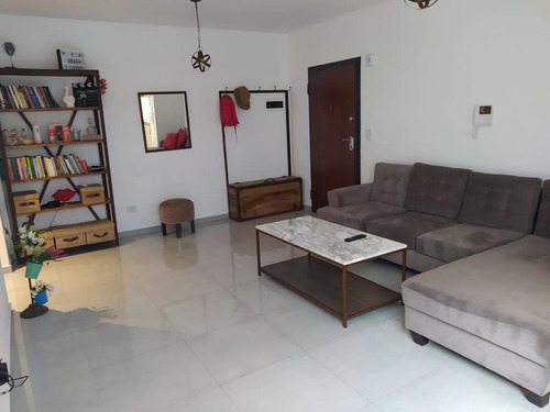 Venta - Departamento - Permuta - Villa Urquiza- Dos Ambientes - Bajas Expensas - Patio