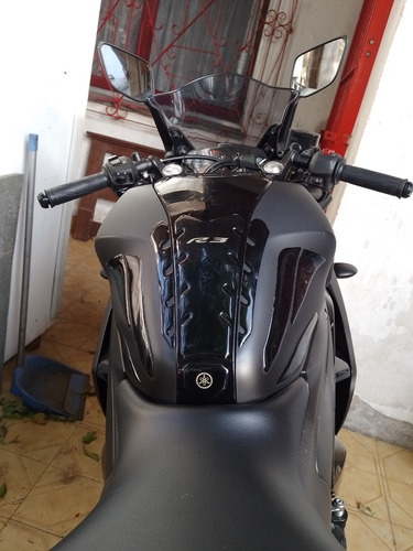 Imagen 2 de 8 de Yamaha R3