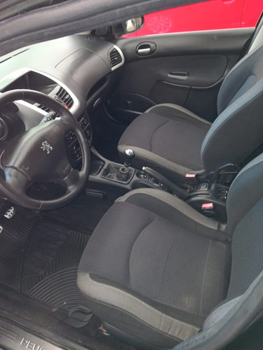 Peugeot 207 1.6 Xt
