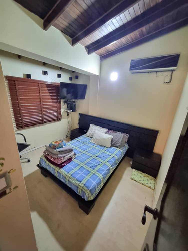 Townhouse En Venta Barrio Sucre Maracay