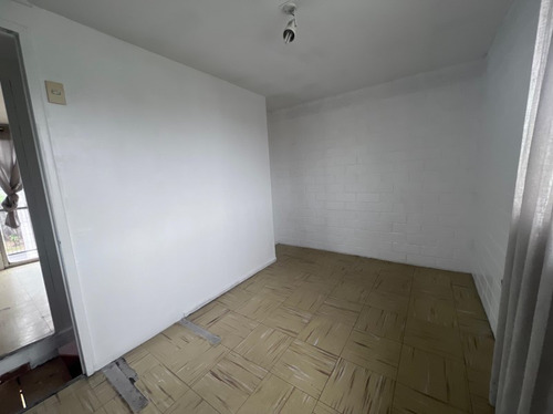 En Arriendo Casa Con Excelente Ubicación. 2d-1b. La Islita