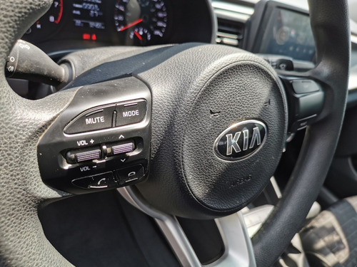 Imagen 9 de 13 de Kia Rio Lx Hb 7053