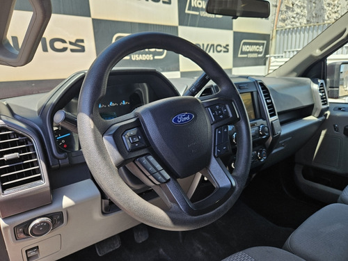 Ford F-150 XLT AT 4X2