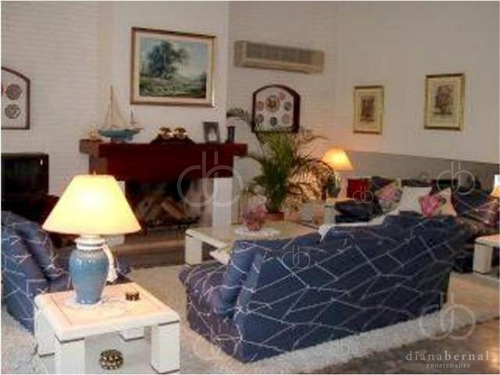 Imagen 2 de 21 de Punta Del Este, En Mansa Con Piscina Climatizada, 4 Dormitorios. - Ref: 41320