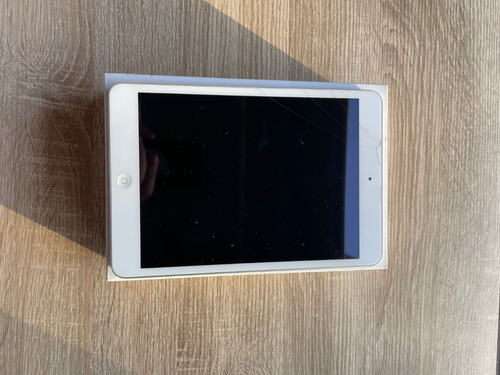 iPad  Apple iPad Mini 2nd Generation 2013 A1489 7.9  16gb
