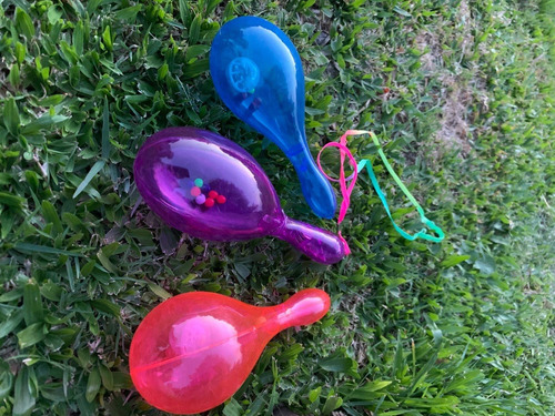 Imagen 7 de 10 de 30 Maracas Led Novedades Pack Cotillon Luminoso Combo Fiesta