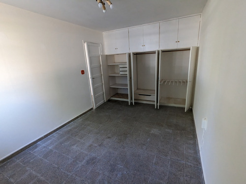 Imagen 8 de 14 de Departamento De 2 Dormitorios Muy Bien Ubicado!!! A Metros De Rambla Y Shopping En Buceo