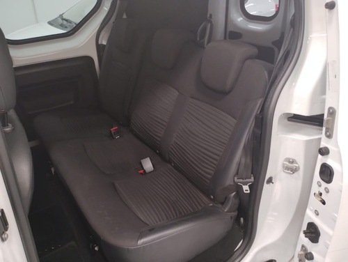 Imagen 14 de 25 de Renault Kangoo Ii 1.6 2019 Concesionario Gm Lp