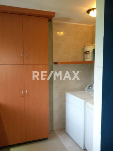 Imagen 4 de 10 de Venta De Town House En Parque Caiza