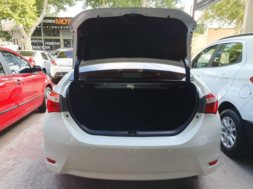 Imagen 6 de 8 de Toyota Corolla Xei 1.8 2015