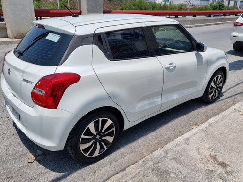 Imagen 4 de 12 de Suzuki Swift 2018 Glx