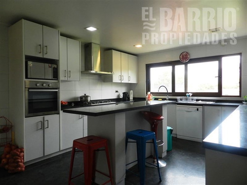 Imagen 18 de 28 de Casa En Venta De 4 Dormitorios En Colina