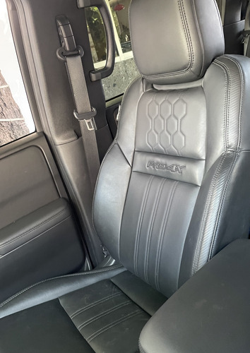 Nissan Frontier 4.0 Pro-4x V6 4x4 At
