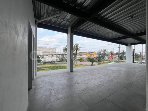 Renta De Local Comercial, Av. Chimalhuacán, Nezahualcóyotl.