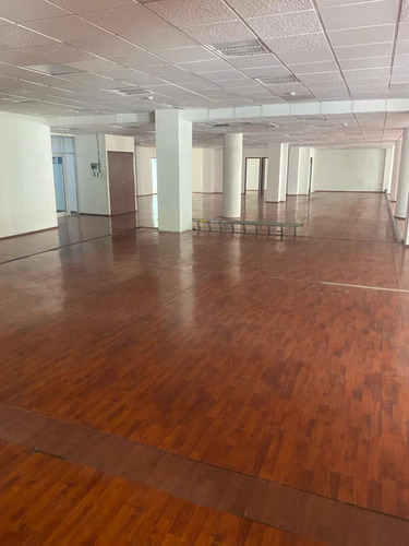 Oficina Acondicionada En Renta 765 M2. Colonia Juarez