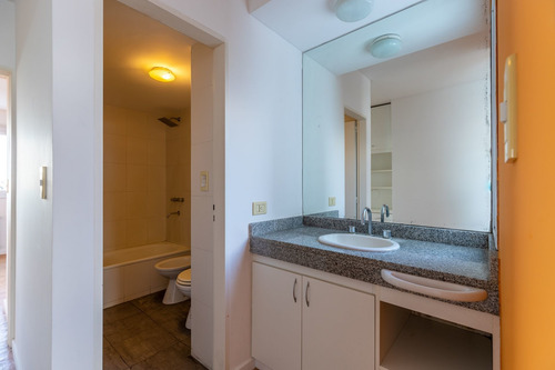 Imagen 21 de 27 de Departamento 1 Dormitorio Venta La Plata Cochera