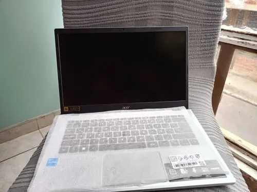 Acer A314-36p-323f Intel Core I3 512gb Plateado (Usado)
