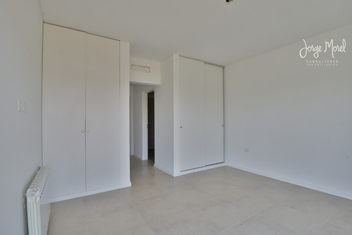 Casa Interno #0-100 - Pilar Del Este - San Ramiro - 528m2 #id 14128
