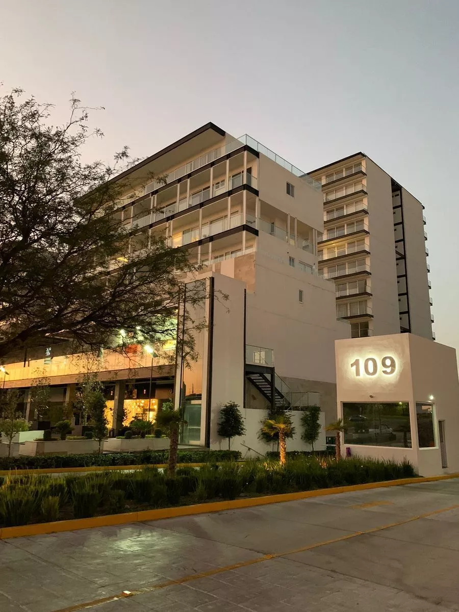 Renta Departamento 2do Piso La Reserva El Campanario Quereta