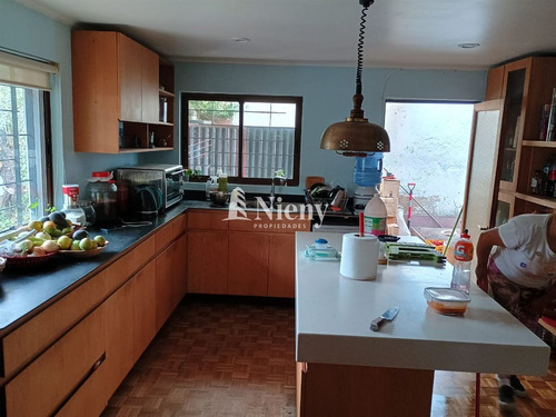 Casa En Venta Comodoro , Limache