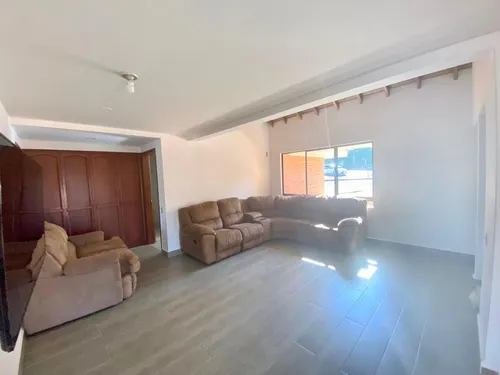 Casa En Venta En El Poblado, Loma De Los Balsos. Cod V10402
