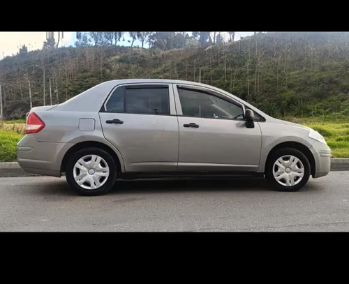 Nissan Tidda