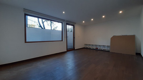 Imagen 18 de 30 de Hermosa Casa Con Jardin Y Roof En Paseo De Las Lomas!