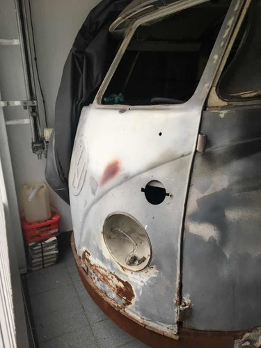 Kombi 6 Portas, Volkswagem Kombi 6 Portas