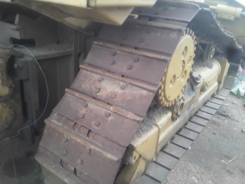 Bulldozer Caterpillar D6m