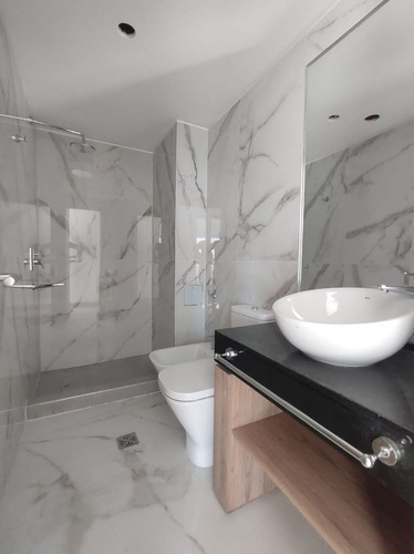 Venta Exclusivo Depto En Torre Leloir Mendoza