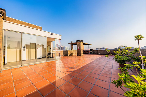 Departamento En Venta De 3 Dorm. En Providencia