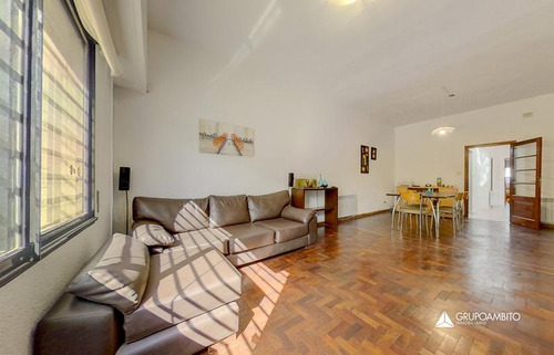 Venta Casa 3 Dormitorios Jardín Cochera. Calidad A Mts. De Centro Comercial San Martin 4300 Rosario