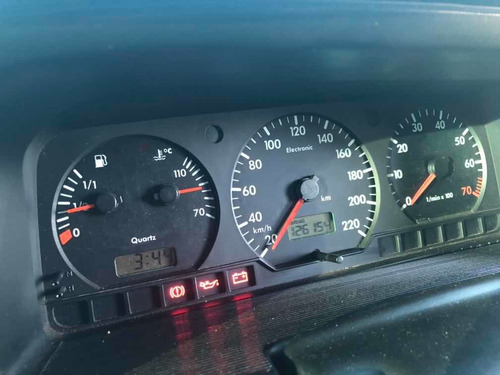 Volkswagen Santana 2001 2.0 4p