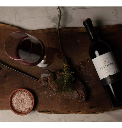 Imagen 3 de 10 de Vino El Esteco Altimus Gran Vino 750ml. - Alta Gama