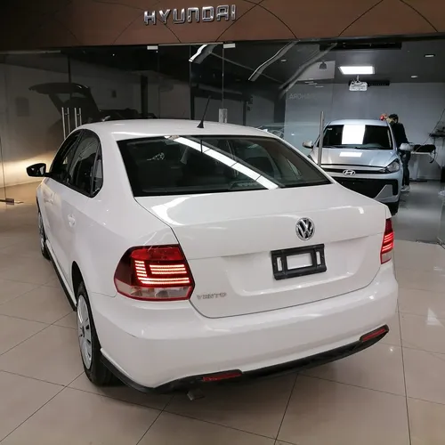 Volkswagen Vento 1.6 Starline At