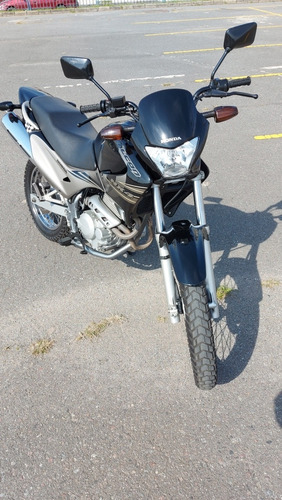 Imagen 17 de 25 de Honda Falcon 400 Nx4 (2011)