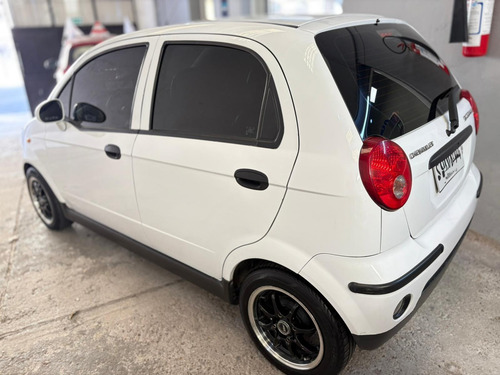 Chevrolet Spark 1.0 Sedan 5 Puertas