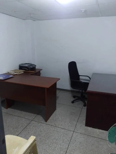 Imagen 5 de 13 de En Venta Negocio Y Charcuteria Centro De Maracay