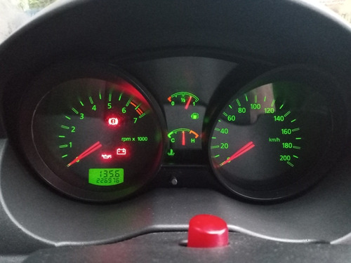 Imagen 7 de 10 de Ford Fiesta Max