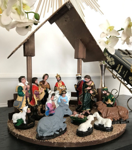 Belén completo con casita - Belén navideño de resina
