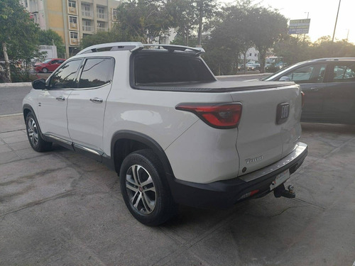 Imagem 6 de 8 de Fiat Toro 2.0 16v Turbo Diesel Volcano 4wd At9