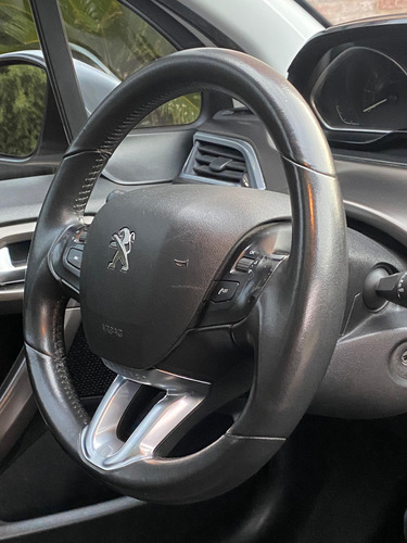 Peugeot 2008 1.6 Feline