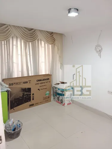 Vendo Casa Con 2 Apartamentos En Almirante Colon