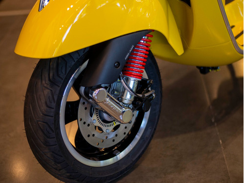 Vespa Gts Super Hpe 300 Entrega Hoy 2023 Modelo Nuevo