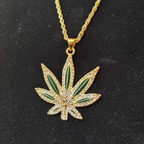 Collar Cadena Dije Marihuana Multidiseño