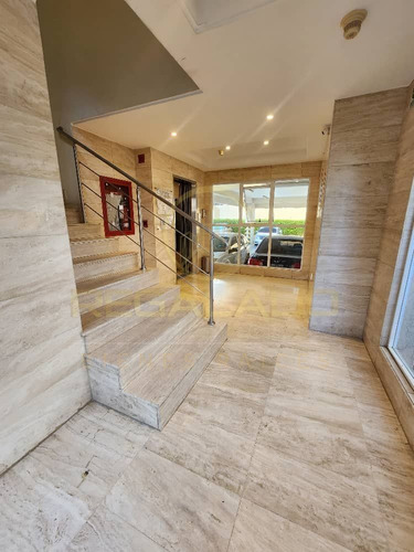 Esaa-585 Zona Norte Apartamento Edificio Torre G Avenida Bella Vista