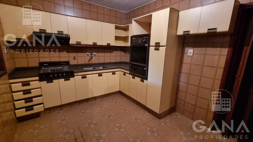 Casa Venta Refinerias Rosario Al Frente Con Cochera, Terraza Parrilero, 2 Baños, Cochera
