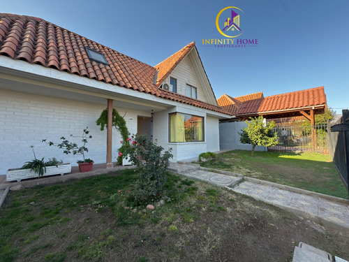 Espectacular Casa Con Amplio Terreno En Alto El Manzano .